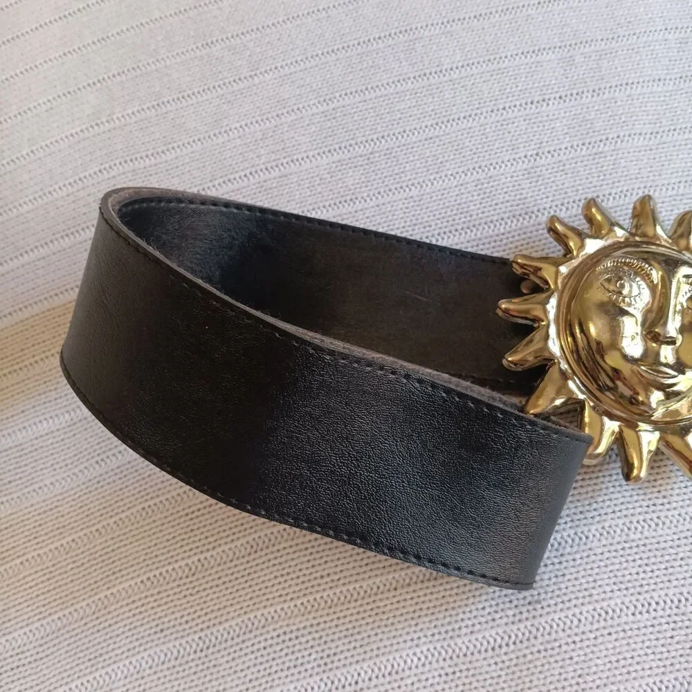 Rare Vtg 90 Moschino O Cocco Sun Face Leather Belt Redwall Italy Fair Wimsigoth